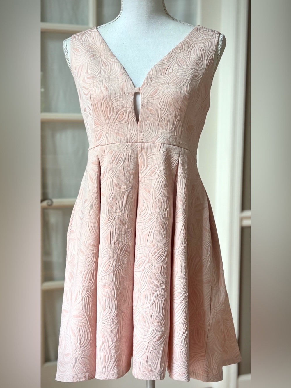 Callie Mac Blush Pink Jacquard Fit Flare Dress Keyhole Neck Size L